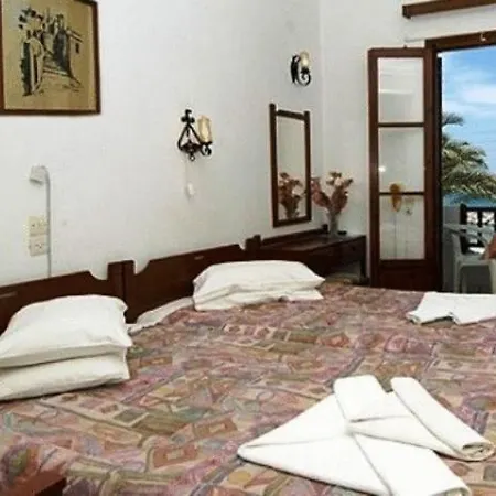 Asterias 2* Parikia (Paros)